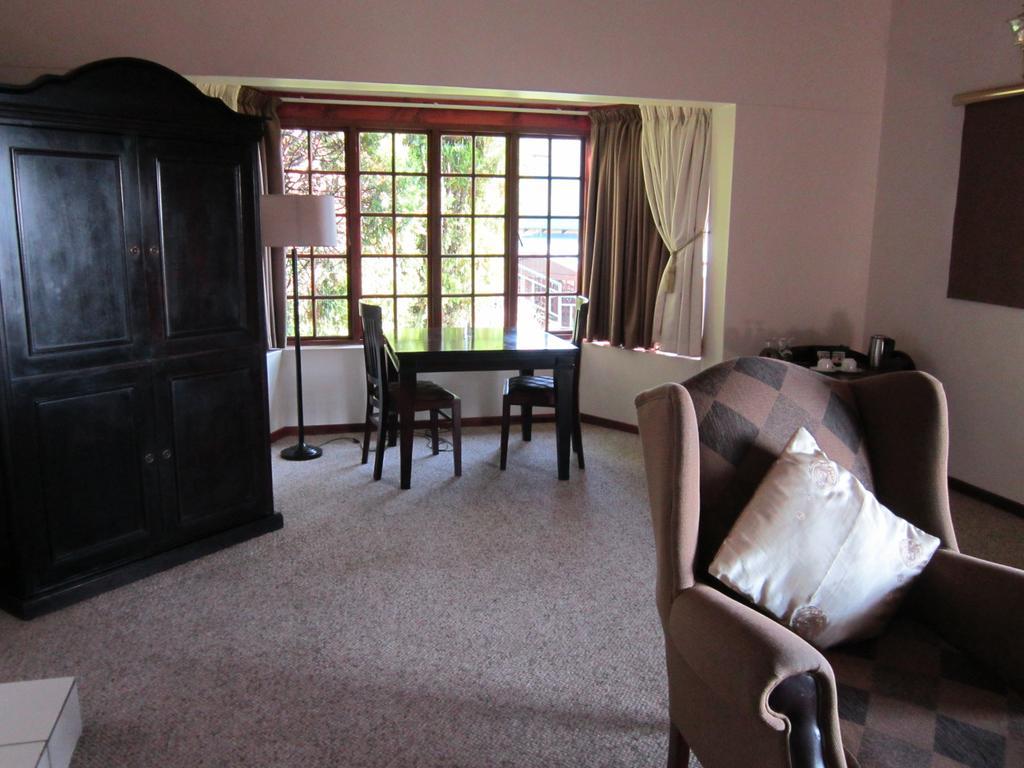 The Highlander Hotel Dullstroom Zimmer foto